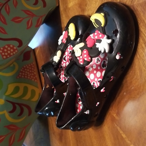 DISNEY MINNIE/MICKEY MOUSE JELLY CHARACTER FLATS.....Size: 11 - Picture 2 of 5